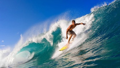 九游-_极限水上漂移：激浪中的速度狂欢_，水上漂移秘籍