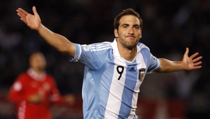 九游app官方下载-_夜光战场：夜间灯光秀激发不同精彩_，夜光灯视频