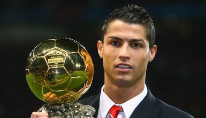 九游jiuyou-_夜光滑轮舞：在灯光中旋转出青春梦想_，夜光轮原理