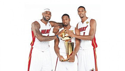 九游游戏中心下载-高原徒步穿越大赛，感受不同海拔的极限体验，高原徒步装备